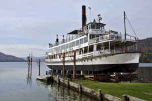 Minne going back into water after fresh coat of paint on hull 2012